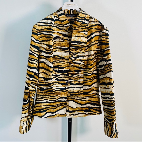 Tiger Print Pleated Front Mandarin Collar Long Sleeve Top Size M - Picture 4 of 10